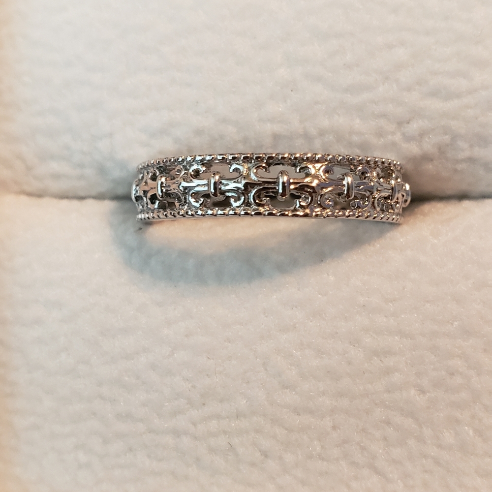Sz 7-Sterling Silver Ring